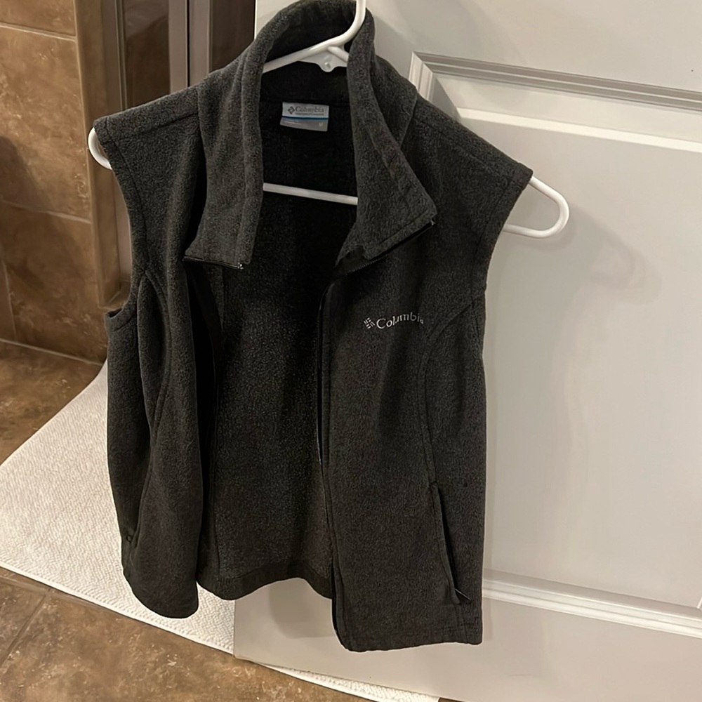 Colombia grey vest
